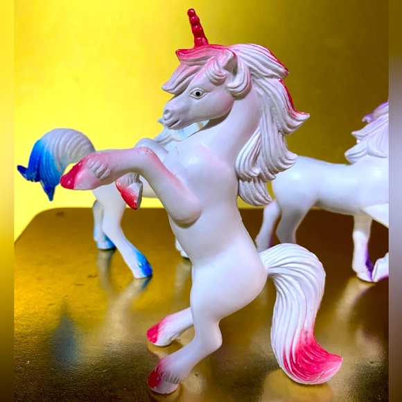 MYSTICAL UNICORN 80’s BUNDLE OF 3 CUTE UNICORNS SOLID PVC/VINYL TYPE 4.25”-5.25” - Picture 10 of 14